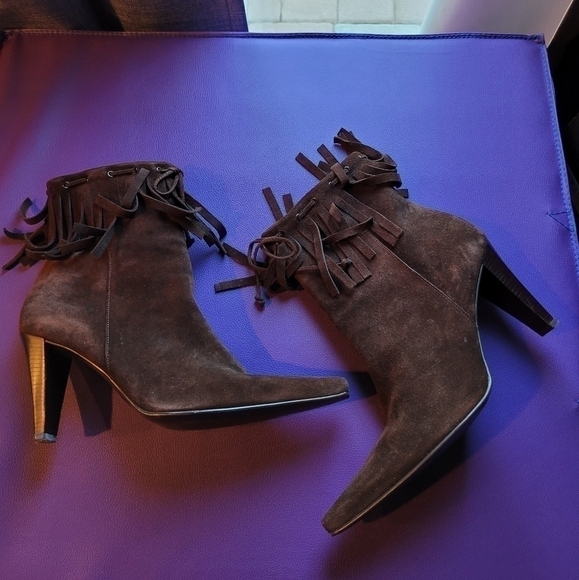 Nine West Shoes - BROWN Suede Fringe Boots 👢 ✨️